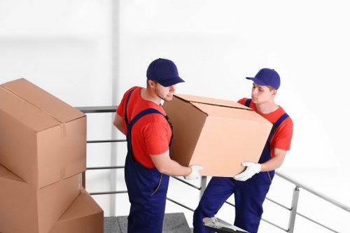 Hornchurch removal company helping with local home moving services