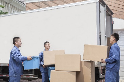 Man with a van moving service in Hornchurch introduction