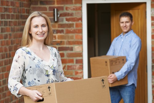 Local moving van suitable for Hornchurch residential streets