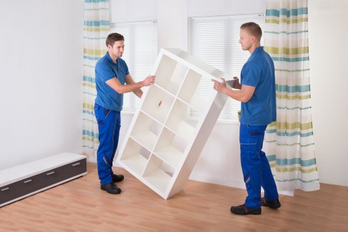 Hornchurch moving team supporting a local home relocation